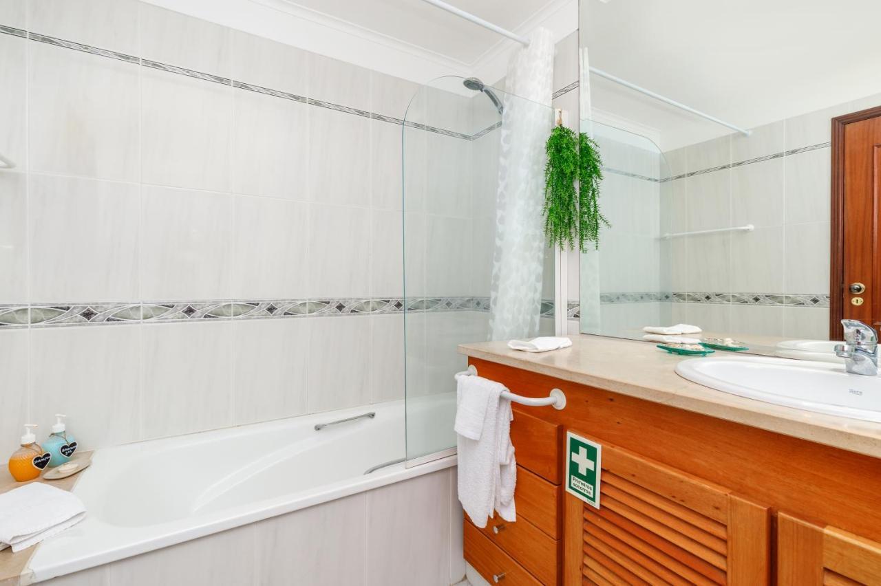 Breeze Beach House Сетубал Екстер'єр фото
