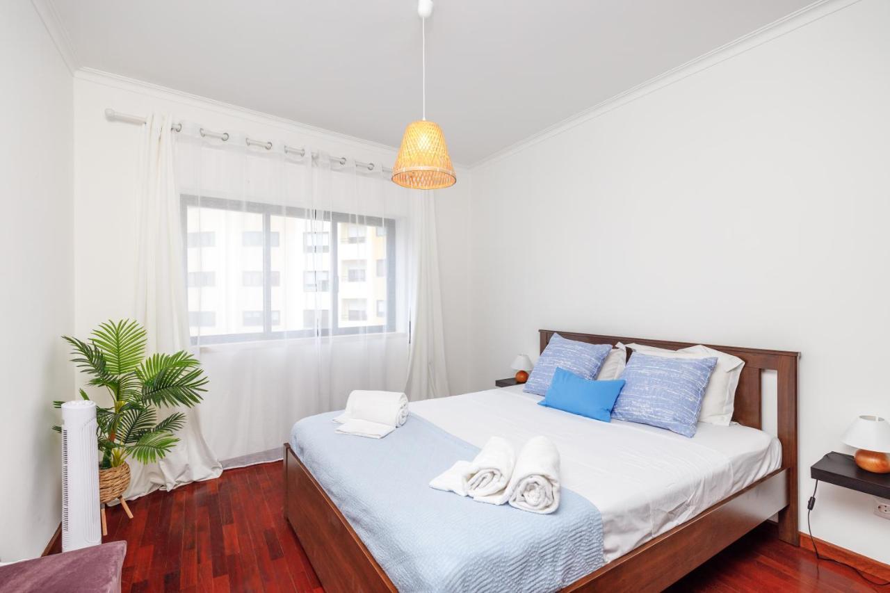 Breeze Beach House Сетубал Екстер'єр фото