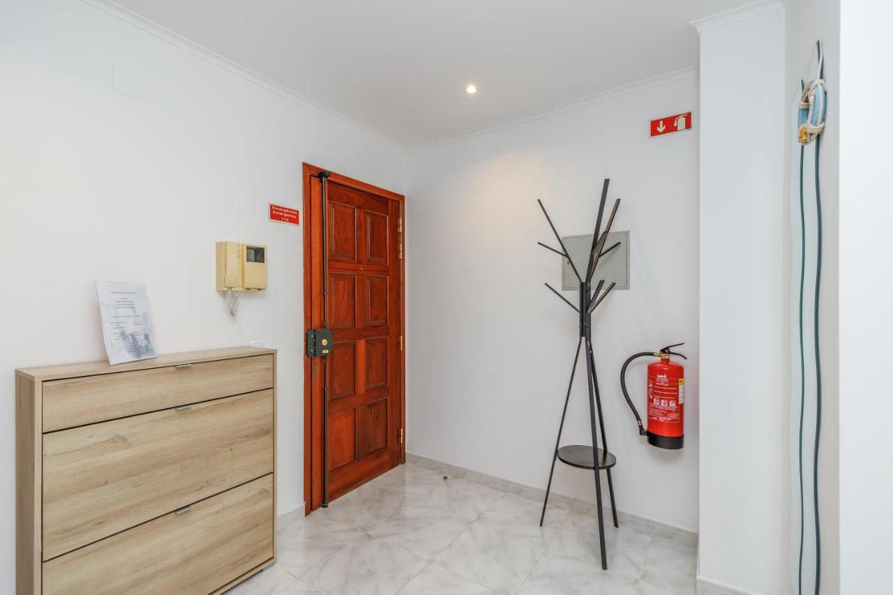 Breeze Beach House Сетубал Екстер'єр фото