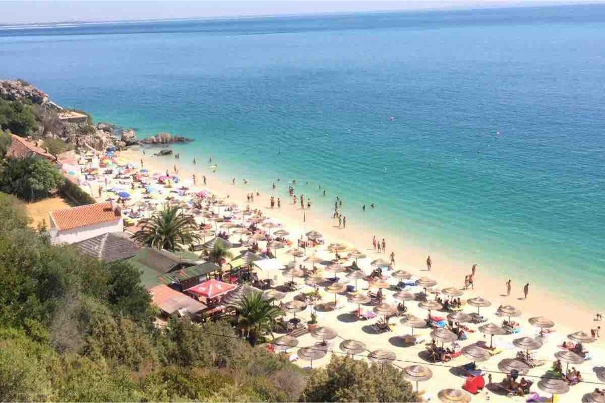 Breeze Beach House Сетубал Екстер'єр фото