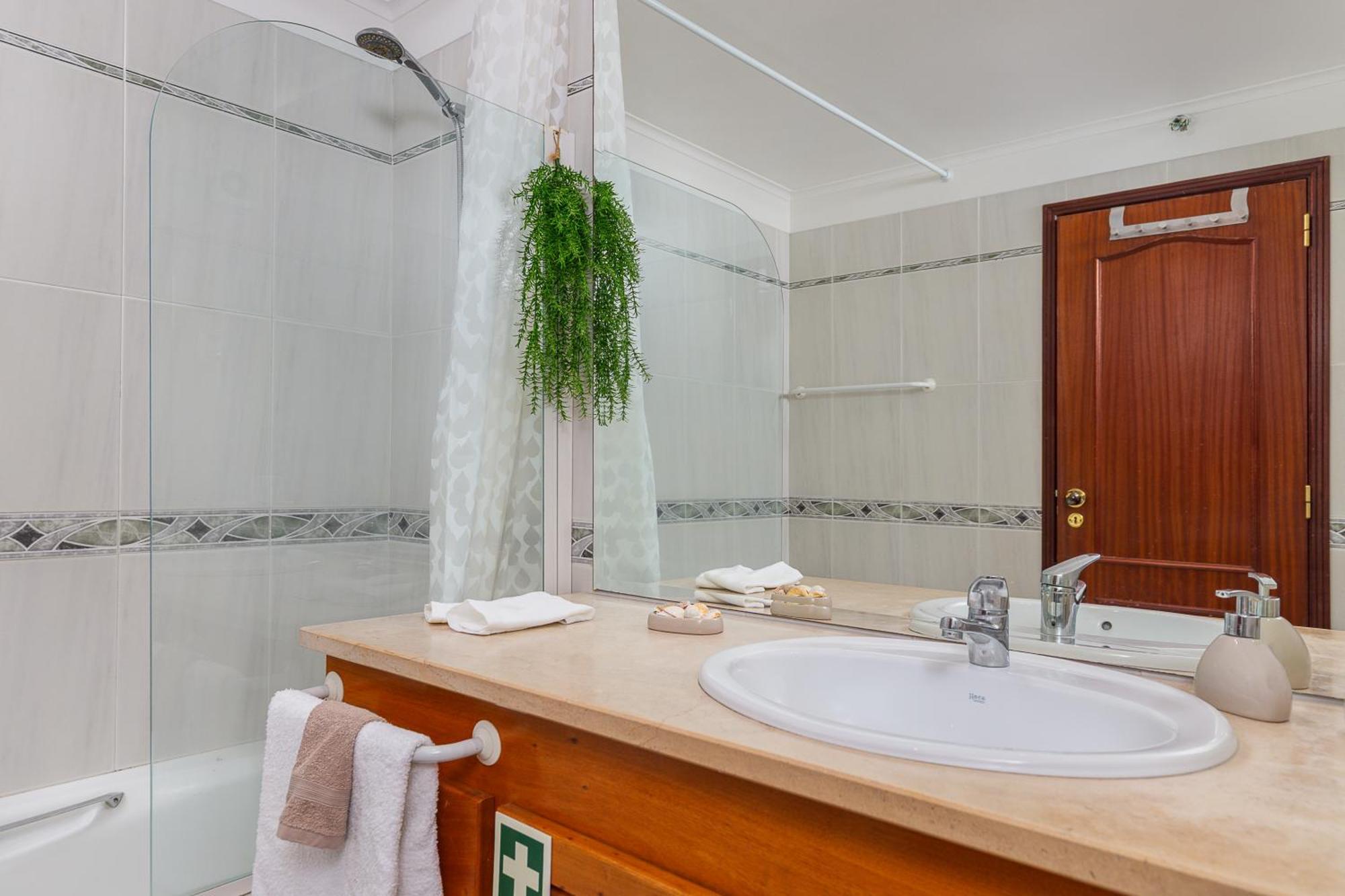 Breeze Beach House Сетубал Екстер'єр фото